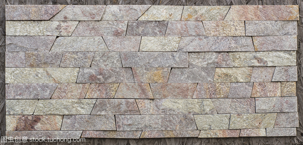 建筑中常用石材與鋼材的特性與應(yīng)用